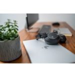 POLY Micro-casque Voyager Surround 80 UC USB-C + adaptateur USB-C/A (8G7T9AA) – Image 13