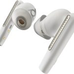 POLY Écouteurs sable blanc Voyager Free 60 UC + adaptateur USB-A BT700 + étui de charge de base (7Y8L3AA)