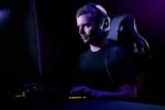 Casque Gaminig Corsair Void RGB Elite USB Blanc (CA-9011204-EU) – Image 3